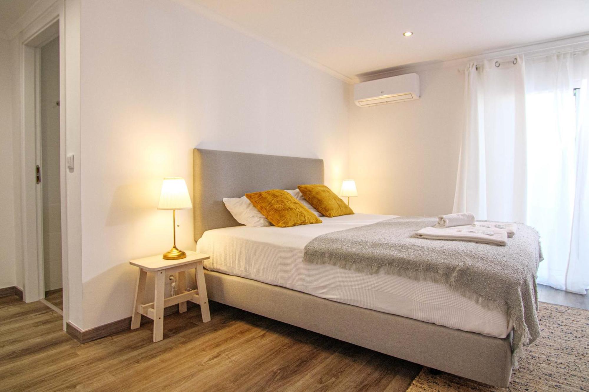 Pine House - Faro Airport, Beach And City Center Екстериор снимка