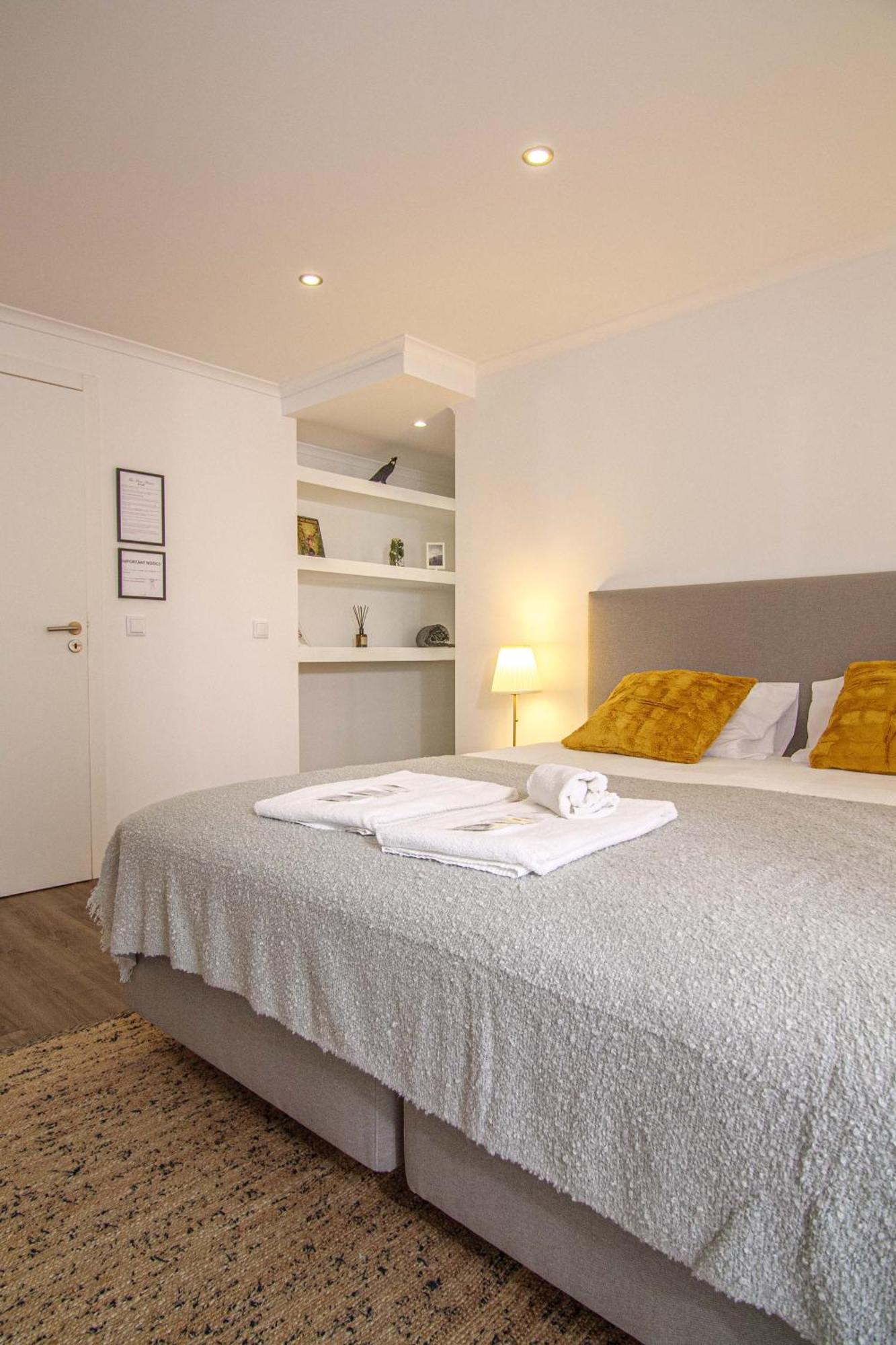 Pine House - Faro Airport, Beach And City Center Екстериор снимка