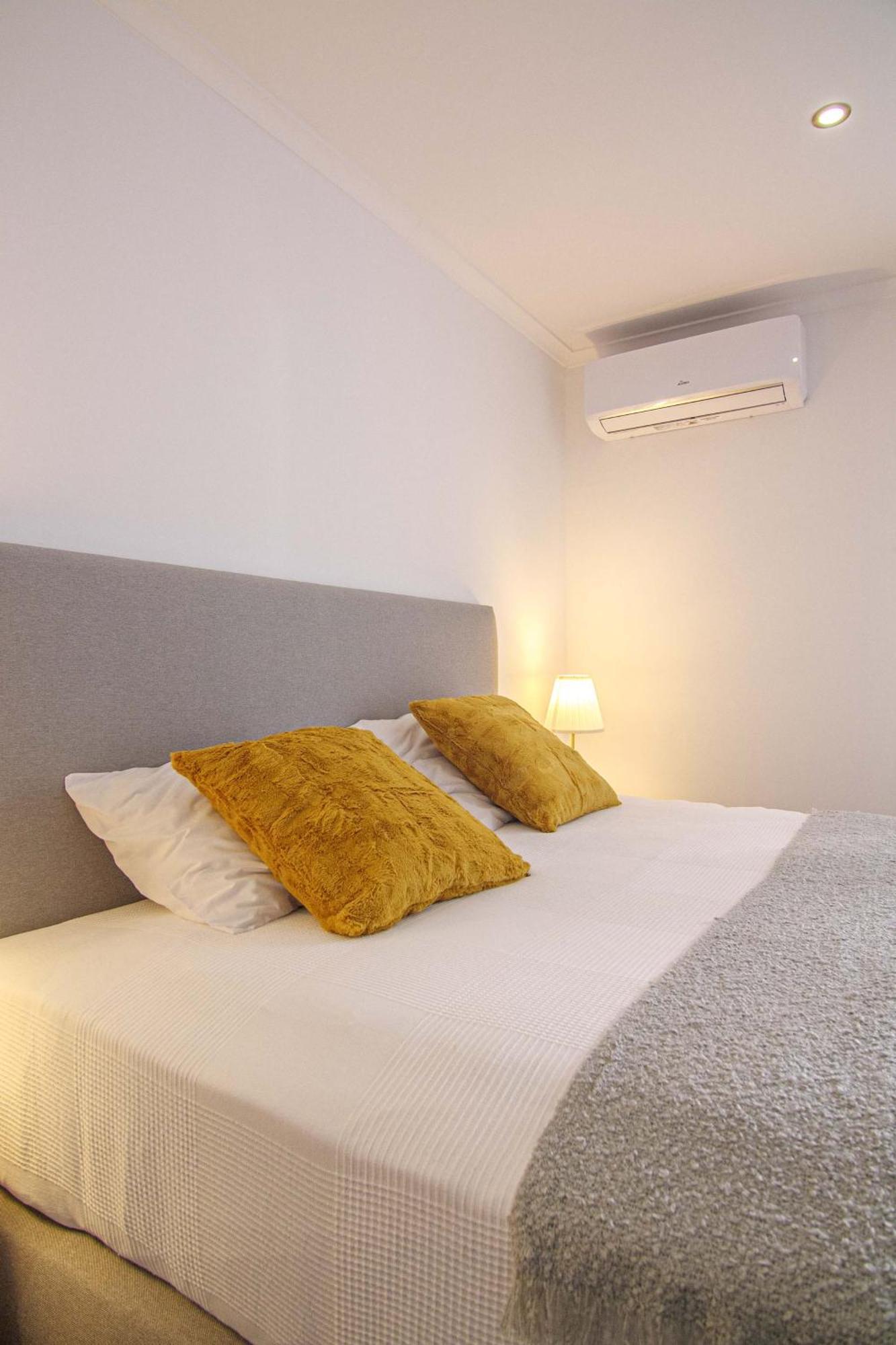 Pine House - Faro Airport, Beach And City Center Екстериор снимка